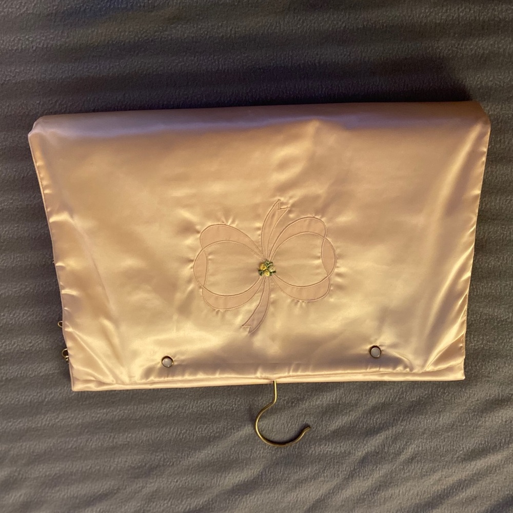 Vintage pink organizer